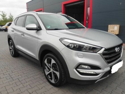 Сірий Хендай Туксон, об'ємом двигуна 2 л та пробігом 143 тис. км за 8000 $, фото 1 на Automoto.ua