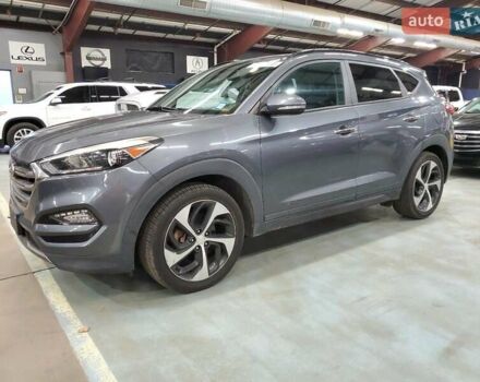 Серый Хендай Туксон, объемом двигателя 1.6 л и пробегом 157 тыс. км за 2100 $, фото 1 на Automoto.ua