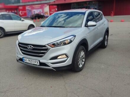 Хендай Туксон 2015 в Киеве на Automoto.ua Серый Хендай Туксон, объемом двигателя 1.7 л и пробегом 65 тыс. км за 17000 $, фото 1 на Automoto.ua