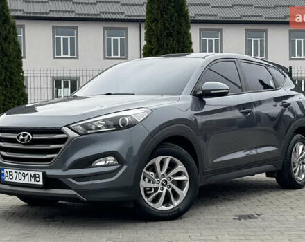 Серый Хендай Туксон, объемом двигателя 2 л и пробегом 203 тыс. км за 18300 $, фото 1 на Automoto.ua