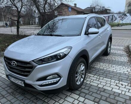 Серый Хендай Туксон, объемом двигателя 2 л и пробегом 188 тыс. км за 12999 $, фото 1 на Automoto.ua