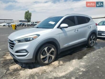 Хендай Туксон 2015 в Кропивницком (Кировограде) на Automoto.ua Серый Хендай Туксон, объемом двигателя 1.6 л и пробегом 171 тыс. км за 2500 $, фото 1 на Automoto.ua