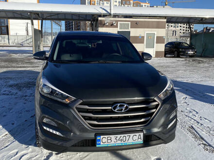 Хендай Туксон 2016 в Киеве на Automoto.ua Серый Хендай Туксон, объемом двигателя 2 л и пробегом 176 тыс. км за 17500 $, фото 1 на Automoto.ua