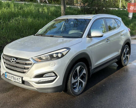 Хендай Туксон 2016 в Киеве на Automoto.ua Серый Хендай Туксон, объемом двигателя 2 л и пробегом 126 тыс. км за 21500 $, фото 1 на Automoto.ua