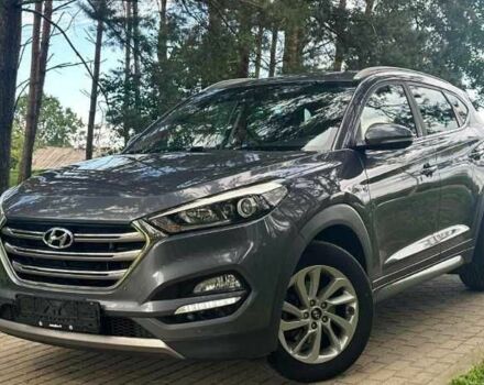 Сірий Хендай Туксон, об'ємом двигуна 1.7 л та пробігом 144 тис. км за 11000 $, фото 1 на Automoto.ua