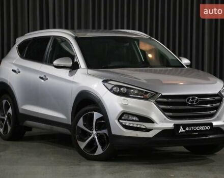 Сірий Хендай Туксон, об'ємом двигуна 2 л та пробігом 126 тис. км за 19400 $, фото 1 на Automoto.ua