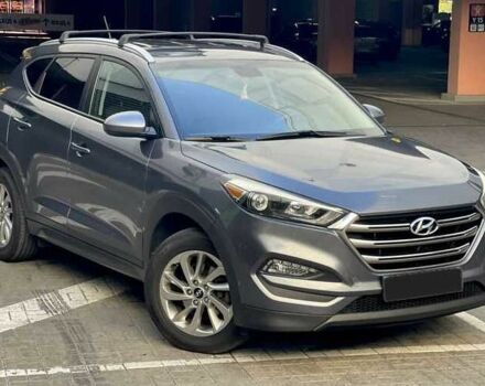 Сірий Хендай Туксон, об'ємом двигуна 2 л та пробігом 125 тис. км за 13600 $, фото 1 на Automoto.ua
