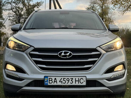 Хендай Туксон 2016 в Кропивницком (Кировограде) на Automoto.ua Серый Хендай Туксон, объемом двигателя 2 л и пробегом 185 тыс. км за 20000 $, фото 1 на Automoto.ua