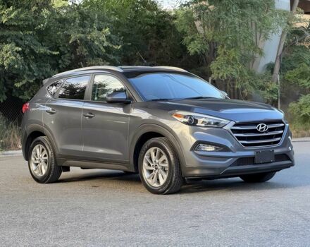 Сірий Хендай Туксон, об'ємом двигуна 2 л та пробігом 72 тис. км за 7599 $, фото 1 на Automoto.ua