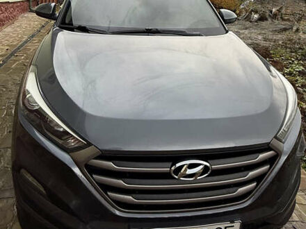 Серый Хендай Туксон, объемом двигателя 2 л и пробегом 170 тыс. км за 16900 $, фото 1 на Automoto.ua