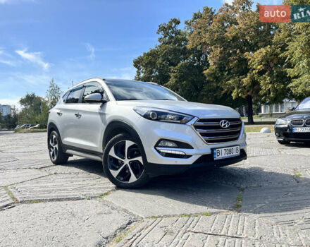 Серый Хендай Туксон, объемом двигателя 2 л и пробегом 110 тыс. км за 20500 $, фото 1 на Automoto.ua