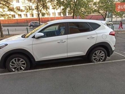 Сірий Хендай Туксон, об'ємом двигуна 1.6 л та пробігом 76 тис. км за 19500 $, фото 1 на Automoto.ua