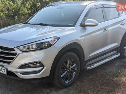 Хендай Туксон 2017 у Чернігові на Automoto.ua Сірий Хендай Туксон, об'ємом двигуна 2 л та пробігом 88 тис. км за 21500 $, фото 1 на Automoto.ua