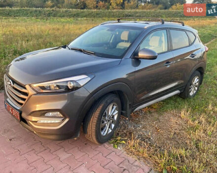 Хендай Туксон 2017 в Киеве на Automoto.ua Серый Хендай Туксон, объемом двигателя 2 л и пробегом 98 тыс. км за 12999 $, фото 1 на Automoto.ua