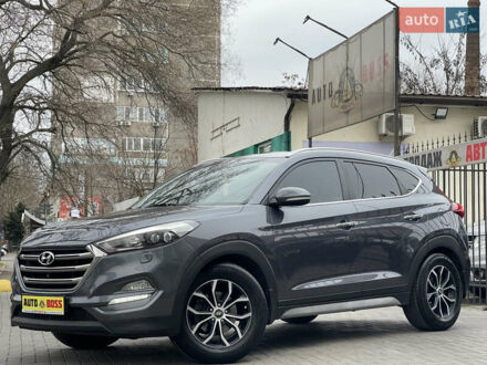 Хендай Туксон 2017 в Николаеве на Automoto.ua Серый Хендай Туксон, объемом двигателя 2 л и пробегом 198 тыс. км за 19999 $, фото 1 на Automoto.ua