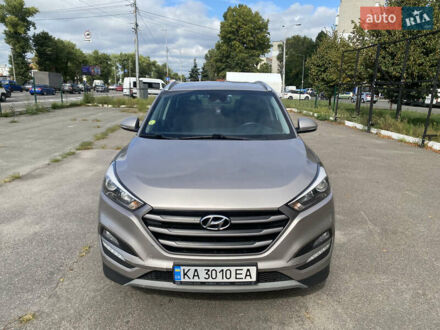 Сірий Хендай Туксон, об'ємом двигуна 1.69 л та пробігом 297 тис. км за 16500 $, фото 1 на Automoto.ua