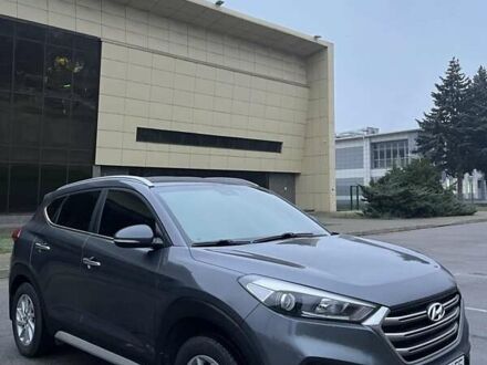 Сірий Хендай Туксон, об'ємом двигуна 2 л та пробігом 46 тис. км за 24500 $, фото 1 на Automoto.ua