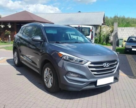 Серый Хендай Туксон, объемом двигателя 1.6 л и пробегом 135 тыс. км за 13700 $, фото 1 на Automoto.ua