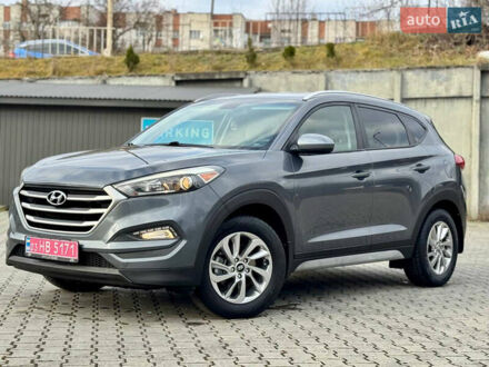 Серый Хендай Туксон, объемом двигателя 2 л и пробегом 184 тыс. км за 13950 $, фото 1 на Automoto.ua