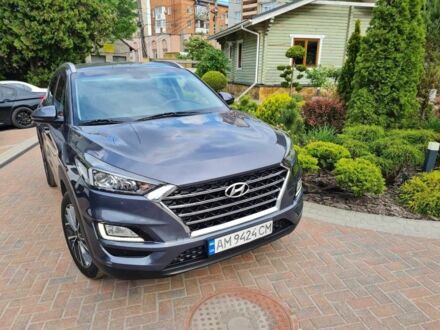 Серый Хендай Туксон, объемом двигателя 2 л и пробегом 168 тыс. км за 18400 $, фото 1 на Automoto.ua