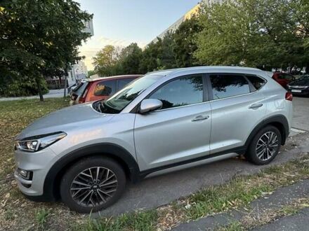 Хендай Туксон 2018 в Ужгороде на Automoto.ua Серый Хендай Туксон, объемом двигателя 2 л и пробегом 87 тыс. км за 22000 $, фото 1 на Automoto.ua