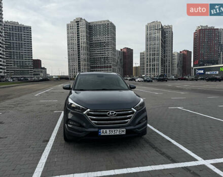 Сірий Хендай Туксон, об'ємом двигуна 2 л та пробігом 89 тис. км за 15400 $, фото 1 на Automoto.ua