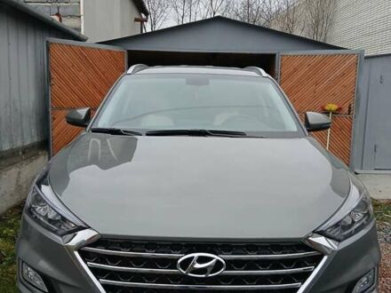 Сірий Хендай Туксон, об'ємом двигуна 2 л та пробігом 39 тис. км за 23000 $, фото 1 на Automoto.ua