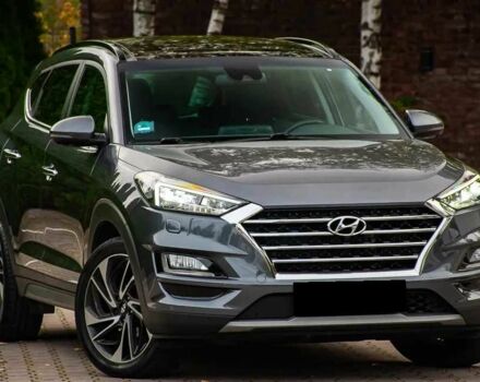 Серый Хендай Туксон, объемом двигателя 1.6 л и пробегом 100 тыс. км за 9900 $, фото 1 на Automoto.ua