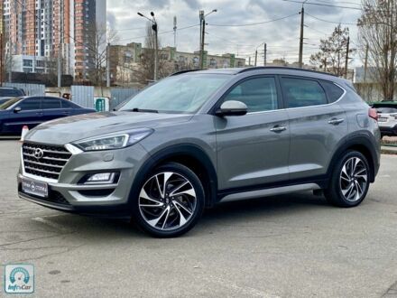 Хендай Туксон 2019 в Киеве на Automoto.ua Серый Хендай Туксон, объемом двигателя 2 л и пробегом 127 тыс. км за 24800 $, фото 1 на Automoto.ua