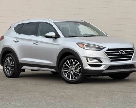 Серый Хендай Туксон, объемом двигателя 2.4 л и пробегом 49 тыс. км за 2800 $, фото 1 на Automoto.ua