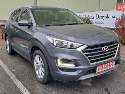 Серый Хендай Туксон, объемом двигателя 2 л и пробегом 103 тыс. км за 24900 $, фото 1 на Automoto.ua
