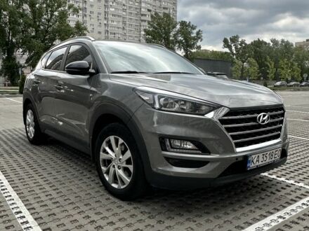Хендай Туксон 2020 у Києві на Automoto.ua Сірий Хендай Туксон, об'ємом двигуна 2 л та пробігом 97 тис. км за 20600 $, фото 1 на Automoto.ua