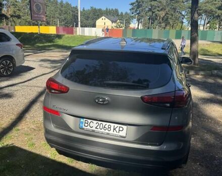 Сірий Хендай Туксон, об'ємом двигуна 2 л та пробігом 77 тис. км за 23200 $, фото 1 на Automoto.ua
