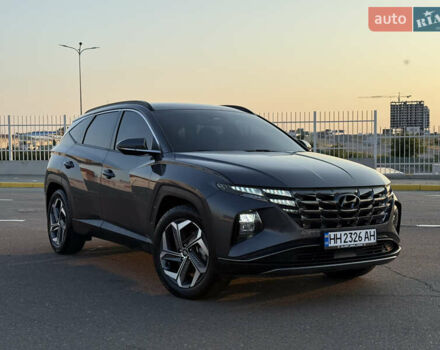 Серый Хендай Туксон, объемом двигателя 2 л и пробегом 100 тыс. км за 28900 $, фото 1 на Automoto.ua