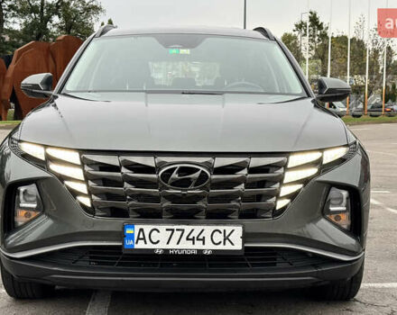 Серый Хендай Туксон, объемом двигателя 2 л и пробегом 102 тыс. км за 22500 $, фото 1 на Automoto.ua