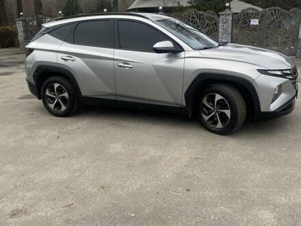 Серый Хендай Туксон, объемом двигателя 2 л и пробегом 54 тыс. км за 23500 $, фото 1 на Automoto.ua