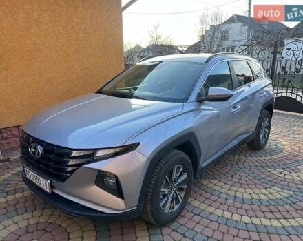Серый Хендай Туксон, объемом двигателя 1.6 л и пробегом 170 тыс. км за 25000 $, фото 1 на Automoto.ua