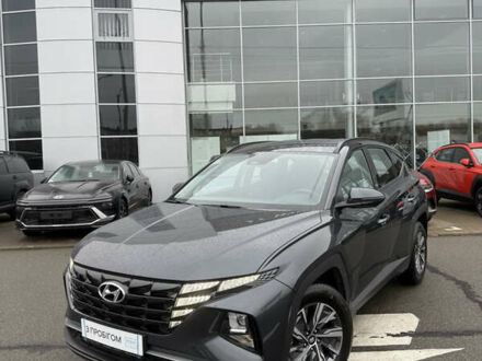 Серый Хендай Туксон, объемом двигателя 2 л и пробегом 11 тыс. км за 25200 $, фото 1 на Automoto.ua