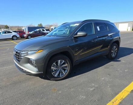 Серый Хендай Туксон, объемом двигателя 0 л и пробегом 33 тыс. км за 12000 $, фото 1 на Automoto.ua