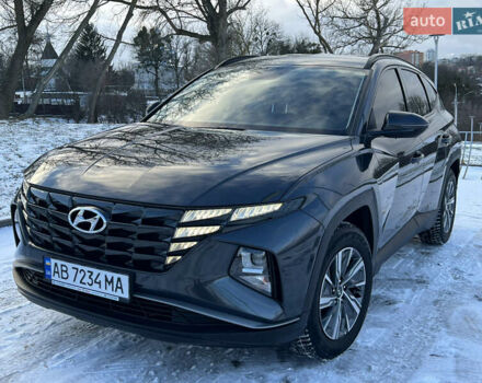 Серый Хендай Туксон, объемом двигателя 2 л и пробегом 27 тыс. км за 25400 $, фото 1 на Automoto.ua
