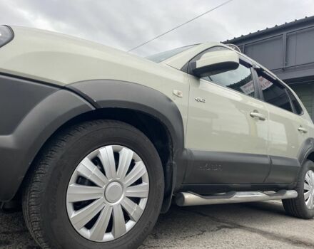 Хендай Туксон 2005 у Черкасах на Automoto.ua Синій Хендай Туксон, об'ємом двигуна 2 л та пробігом 271 тис. км за 4700 $, фото 6 на Automoto.ua