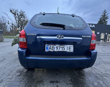 Синий Хендай Туксон, объемом двигателя 1.98 л и пробегом 218 тыс. км за 7300 $, фото 5 на Automoto.ua