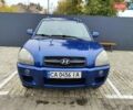 Синий Хендай Туксон, объемом двигателя 1.99 л и пробегом 225 тыс. км за 8000 $, фото 1 на Automoto.ua