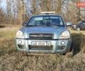 Синий Хендай Туксон, объемом двигателя 1.98 л и пробегом 280 тыс. км за 4800 $, фото 1 на Automoto.ua