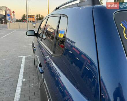 Синий Хендай Туксон, объемом двигателя 2 л и пробегом 206 тыс. км за 7800 $, фото 5 на Automoto.ua