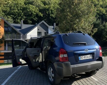 Синій Хендай Туксон, об'ємом двигуна 2 л та пробігом 244 тис. км за 6500 $, фото 2 на Automoto.ua