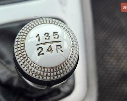 Синий Хендай Туксон, объемом двигателя 1.99 л и пробегом 313 тыс. км за 6000 $, фото 18 на Automoto.ua