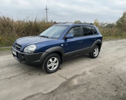 Хендай Туксон 2005 в Житомире на Automoto.ua Синий Хендай Туксон, объемом двигателя 2 л и пробегом 230 тыс. км за 3400 $, фото 4 на Automoto.ua