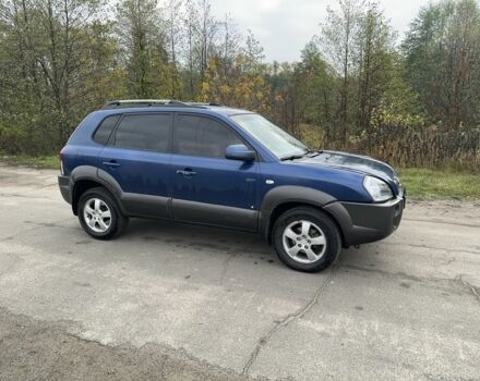 Хендай Туксон 2005 в Житомире на Automoto.ua Синий Хендай Туксон, объемом двигателя 2 л и пробегом 230 тыс. км за 3400 $, фото 1 на Automoto.ua