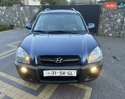 Хендай Туксон 2006 в Хмельницком на Automoto.ua Синий Хендай Туксон, объемом двигателя 2 л и пробегом 218 тыс. км за 7850 $, фото 2 на Automoto.ua